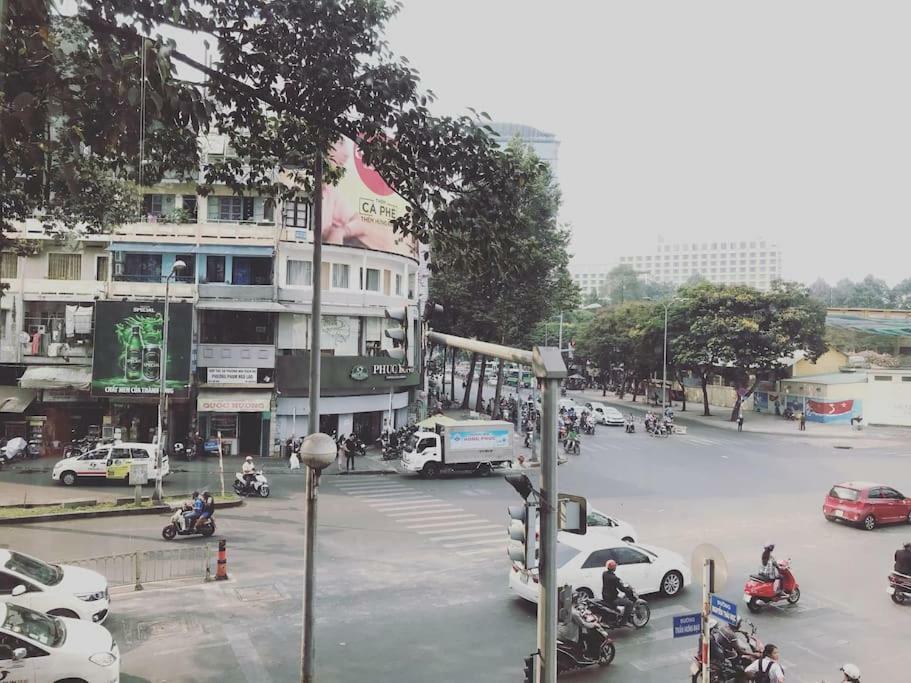 The Wooden Apartments - In The Heart Of Ben Thanh Хошимин Экстерьер фото