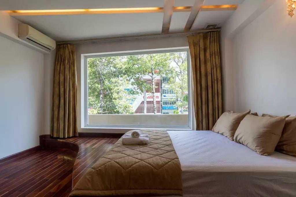 The Wooden Apartments - In The Heart Of Ben Thanh Хошимин Экстерьер фото