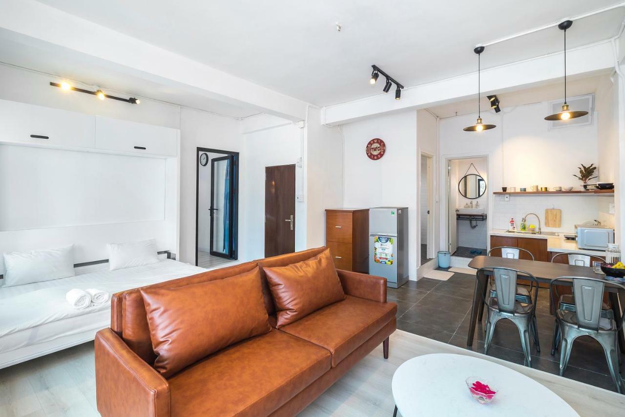 The Wooden Apartments - In The Heart Of Ben Thanh Хошимин Номер фото